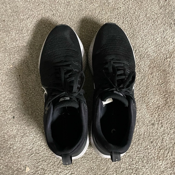 Nike infinity react running shoes size 13 men’s - Picture 3 of 6